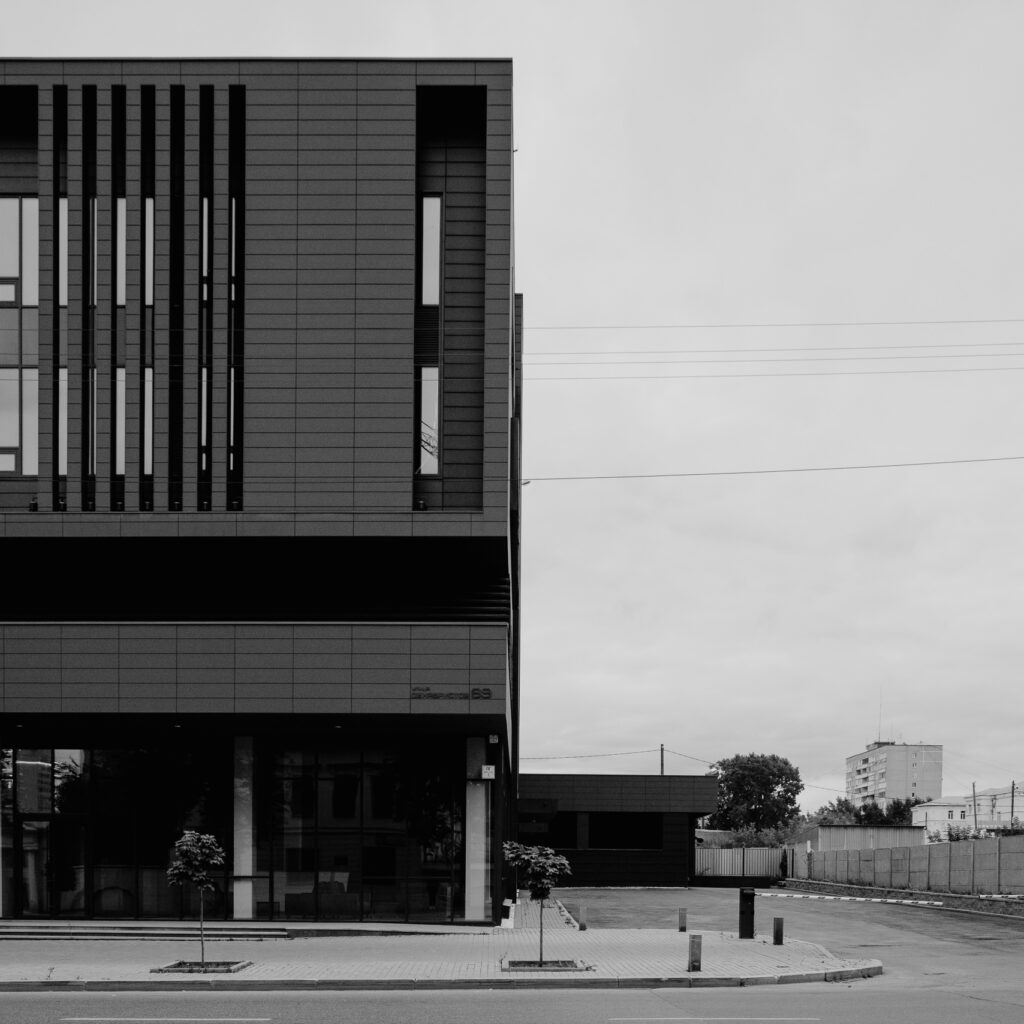 Бизнес-центр на Чапаева-Декабристов